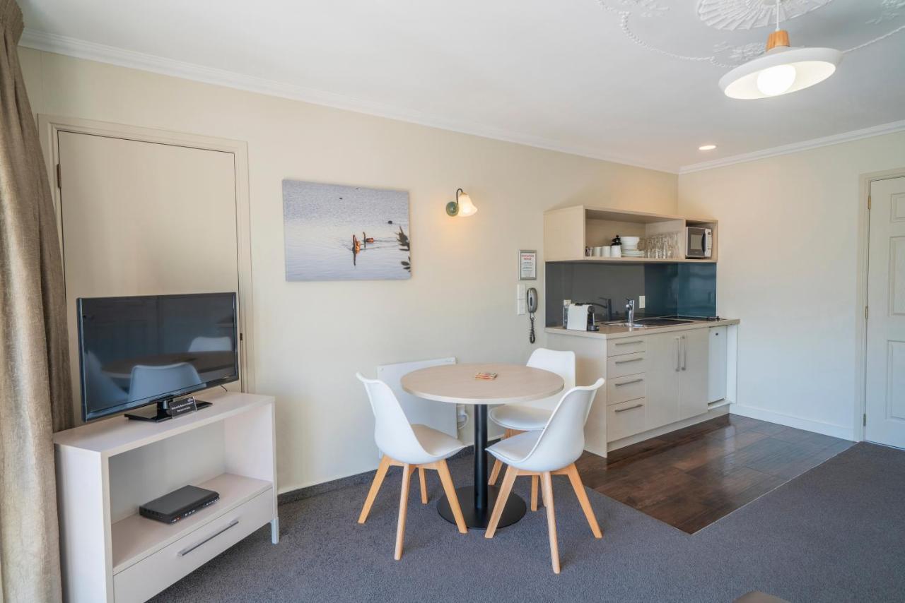 Silver Fern Rotorua Suites & Spa Екстериор снимка A typical one-bedroom apartment at the hotel