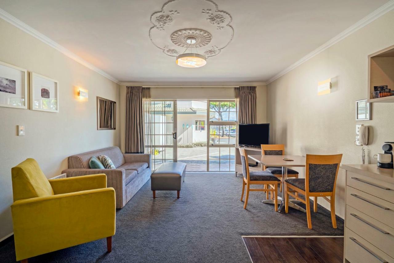 Silver Fern Rotorua Suites & Spa Екстериор снимка A typical apartment at the retirement village