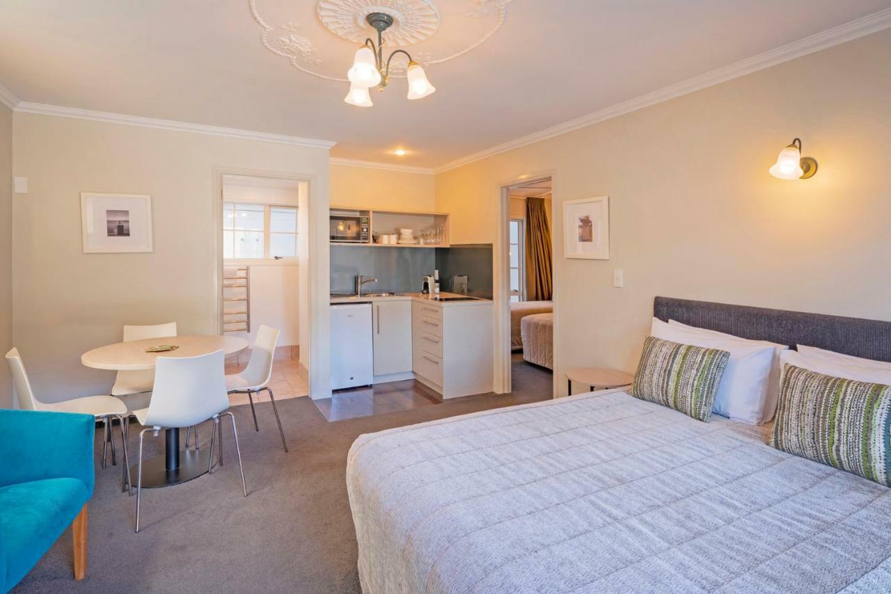 Silver Fern Rotorua Suites & Spa Екстериор снимка A studio apartment in New Zealand