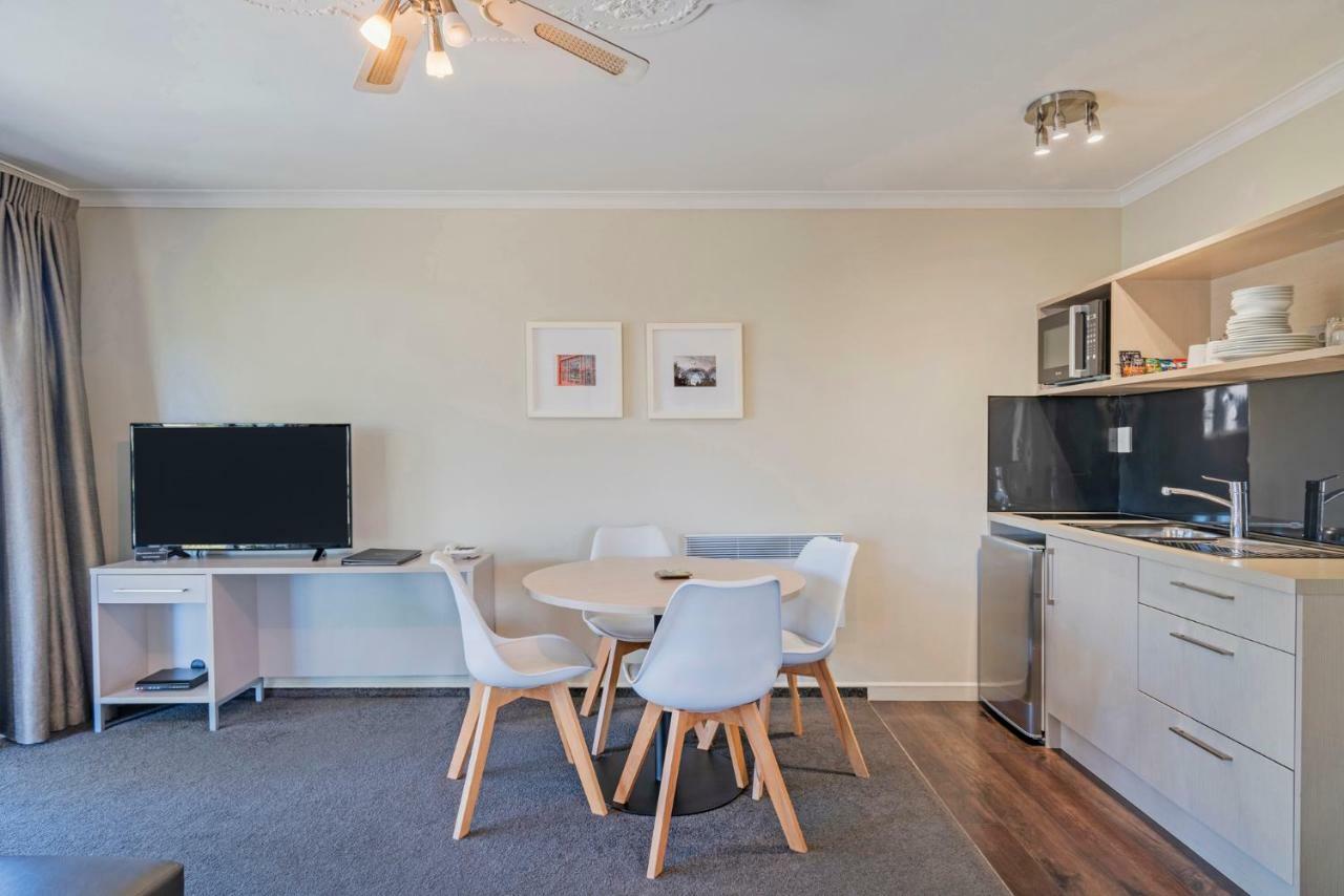 Silver Fern Rotorua Suites & Spa Екстериор снимка A typical apartment at the hotel